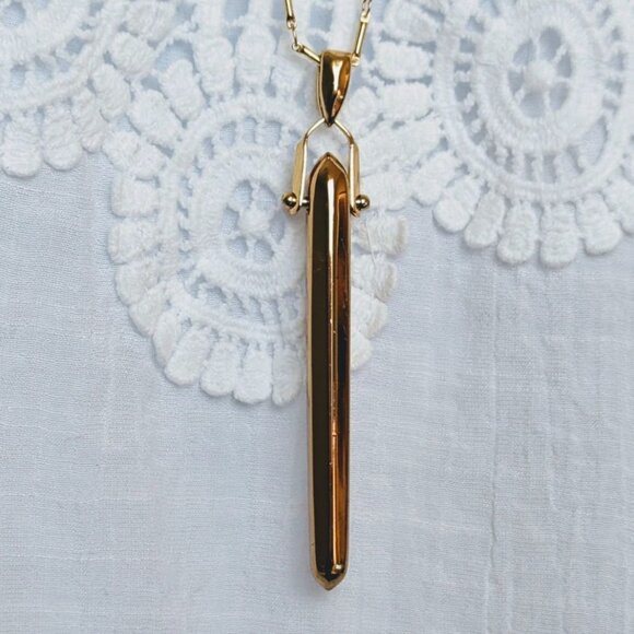 Stella & Dot Rebel Pendant Gold Tone Necklace Classic Retired 28" Plus 2" extend - Picture 1 of 4